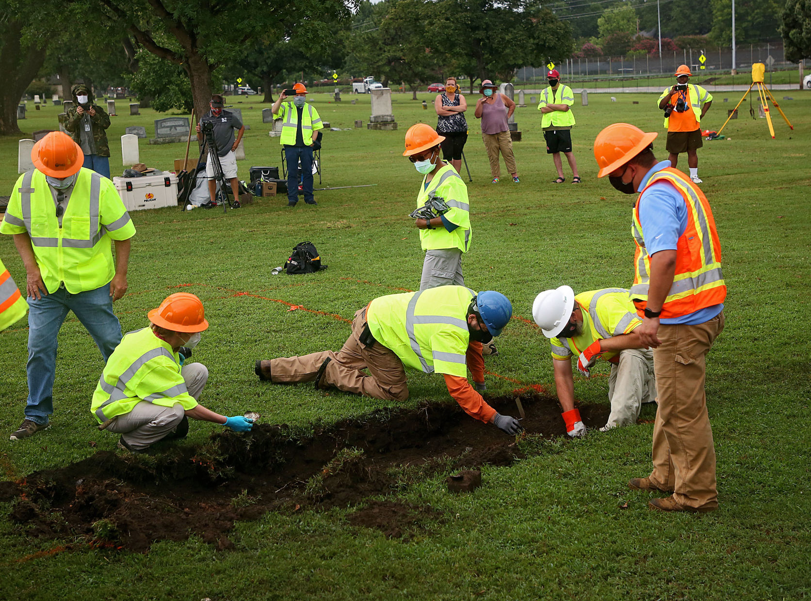 Mass graves search